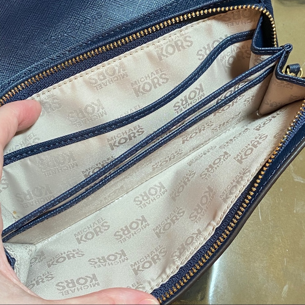 Michael Kors Leather Wallet Zipper Continental NEW - Picture 7 of 9